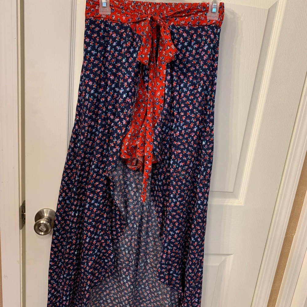 Skirt with shorts (flowy)